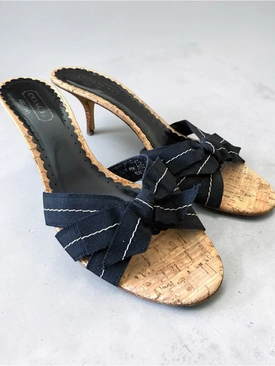 Coach Bree Black Ribbon Kitten Heel Sandals 9.5 Vintage Minimalist Made in Italy - Picture 1 of 9